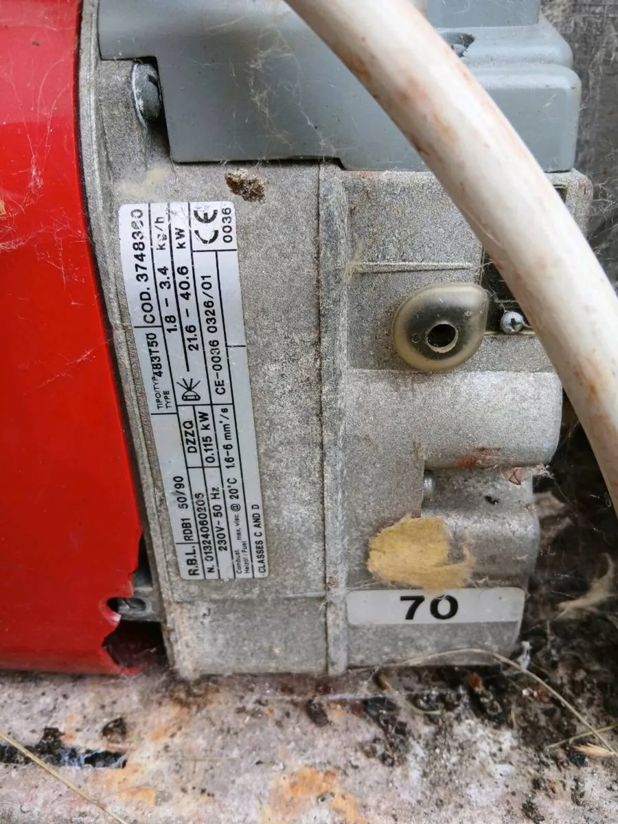 Heating oil tank and boiler - Image 3