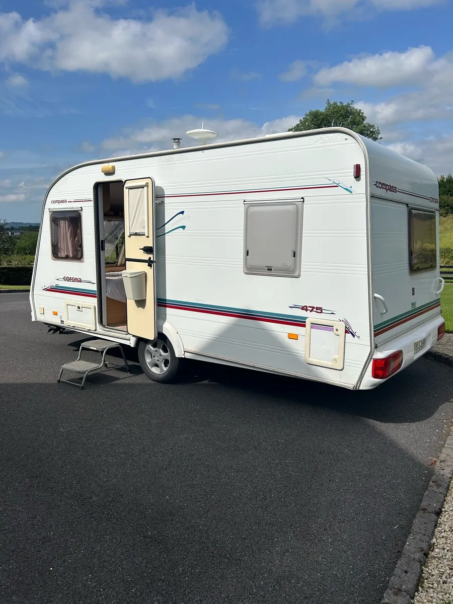 4-5 Berth Caravan - Image 4