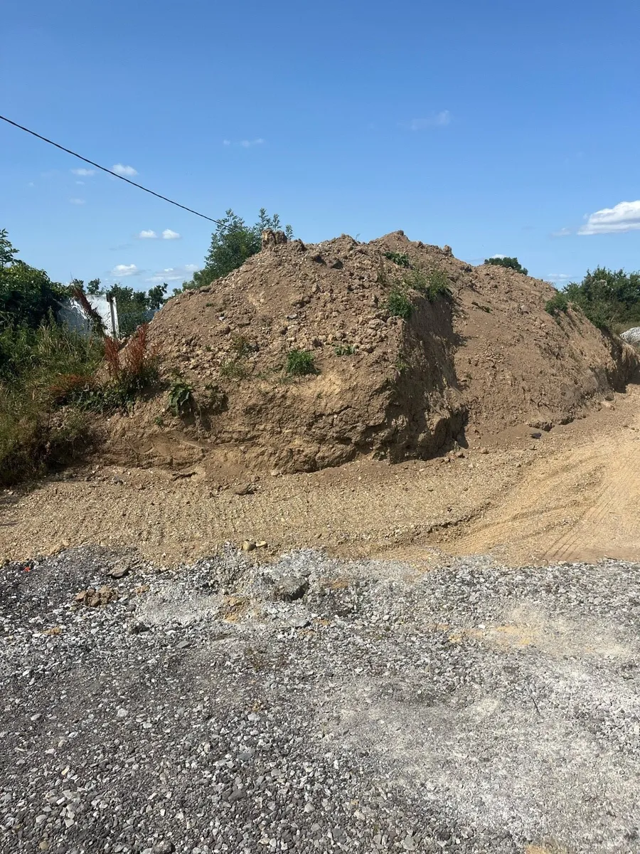 Top-graded topsoil - Image 1
