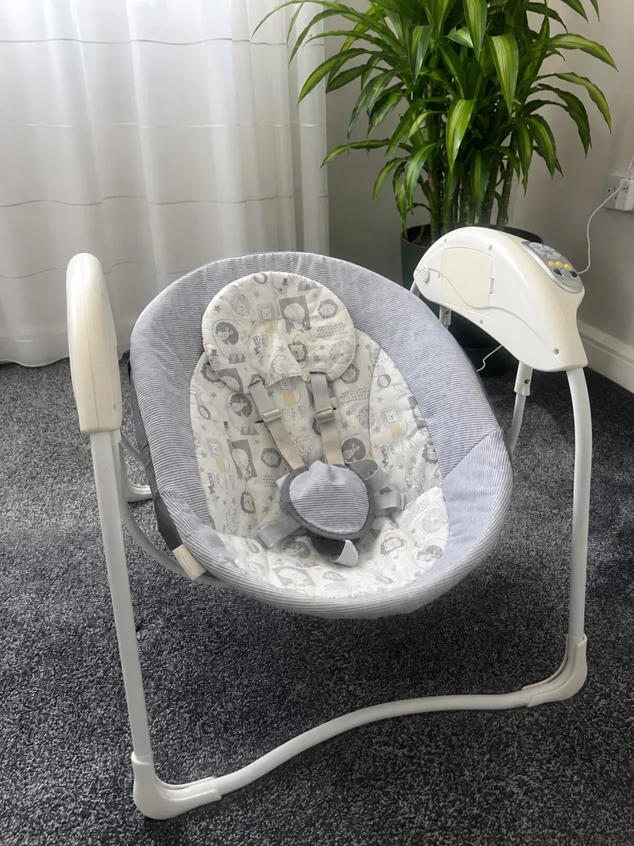 GRACO Baby Swing - Image 1