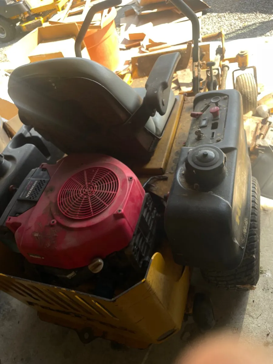 Lawn mower Zero turn - Image 2