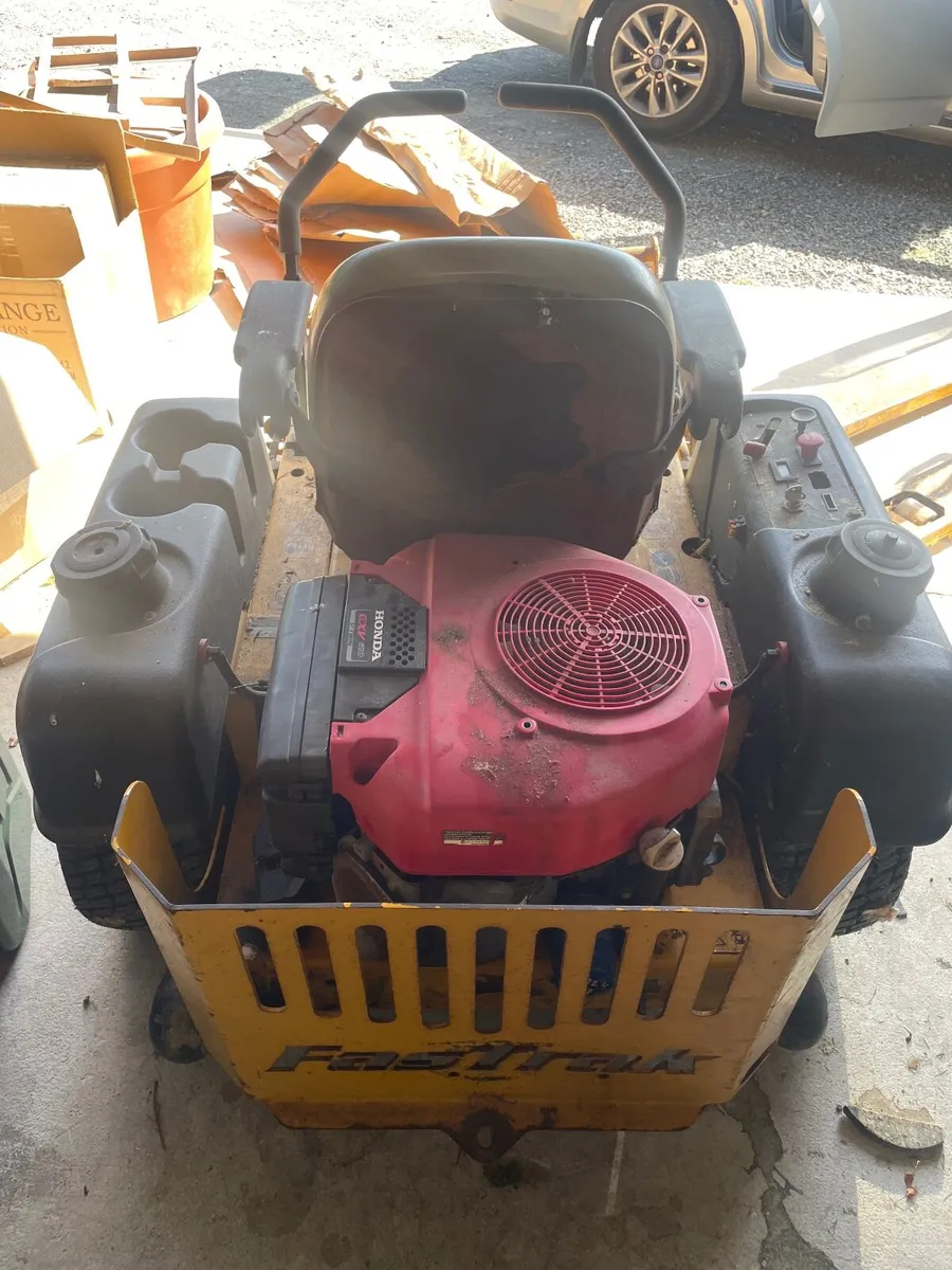 Lawn mower Zero turn - Image 3