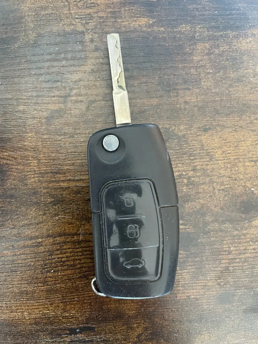 Ford Focus MK2 key fob - Image 2