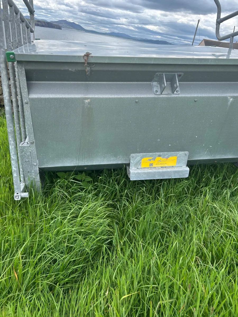 Jourdain Creep Feeder - Image 2