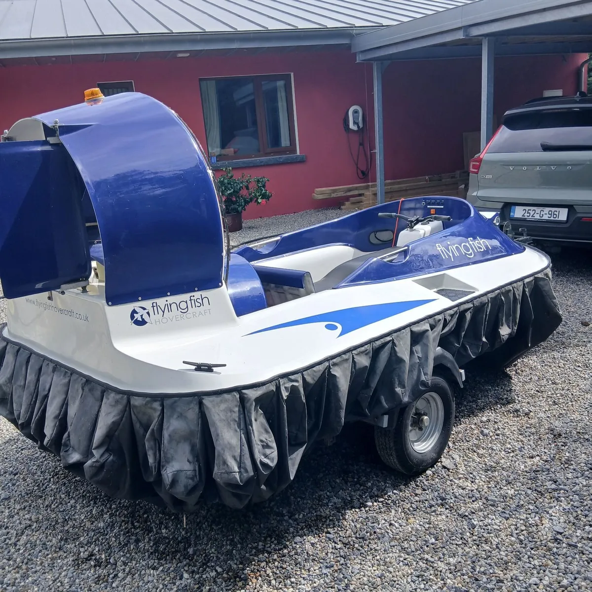 Merlin 2 Hovercraft - Image 2
