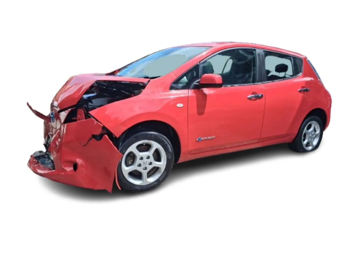 2017 NISSAN LEAF For Breaking/Dismantling - Image 3