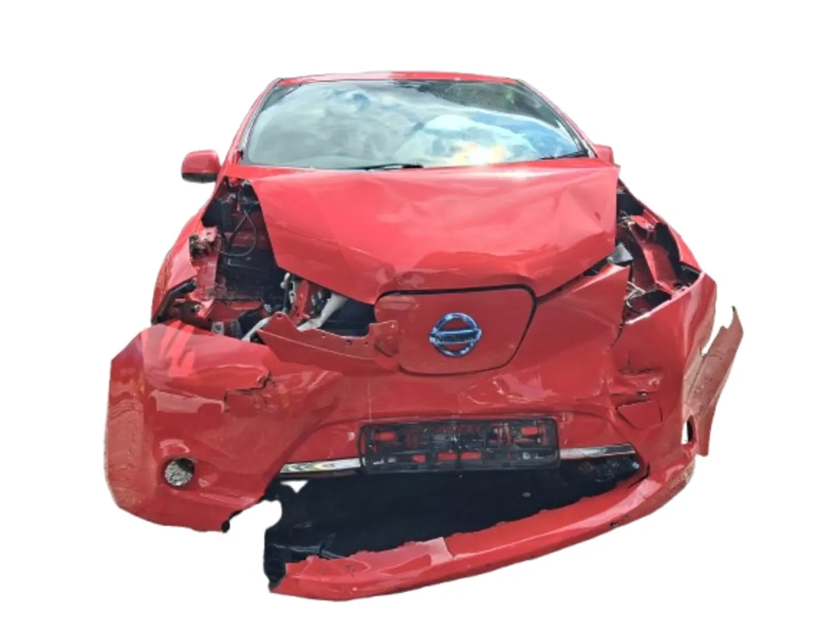 2017 NISSAN LEAF For Breaking/Dismantling - Image 2