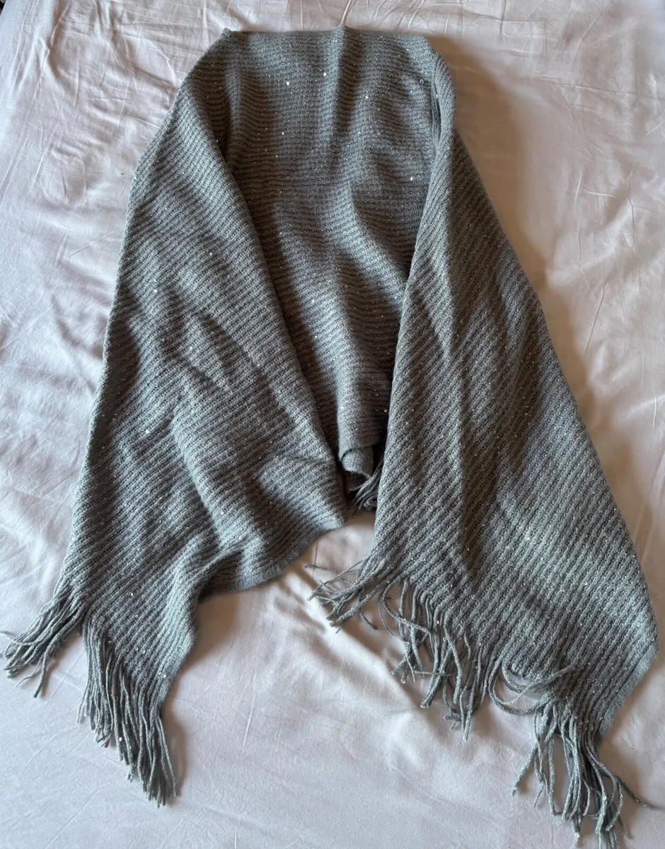 Maternity ponchos - Image 2