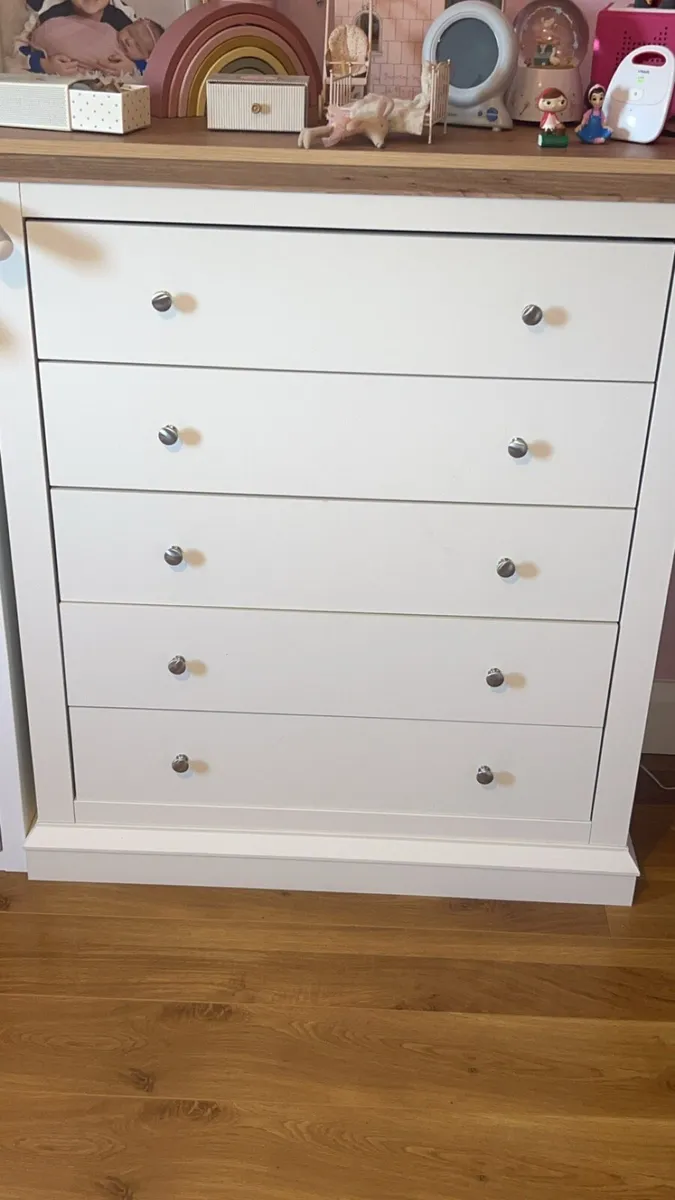 Cream and Oak Chest of Drawers - Image 2