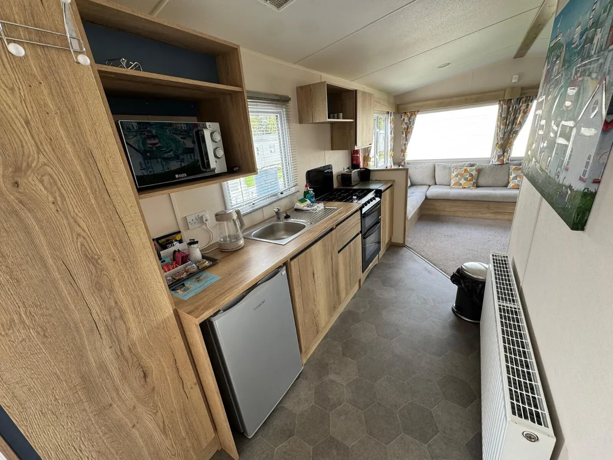 2021 ABI Coworth – 28ft x 12ft – 2 Bedroom - Image 2