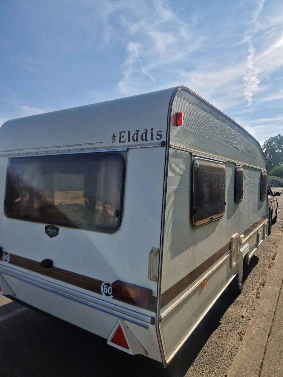 Caravan - Image 3