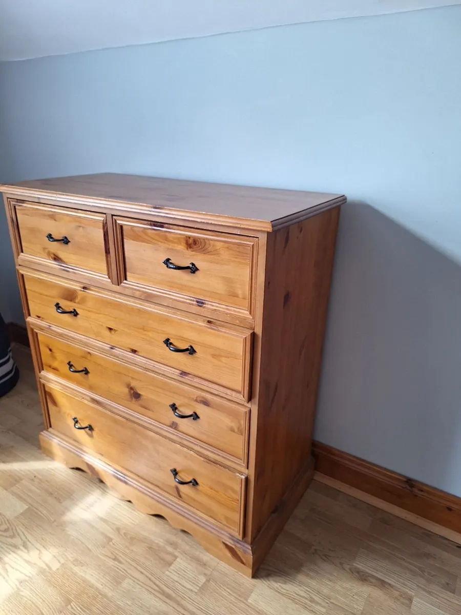 Solid Pine 5-Drawer Chest of Drawers  €95 ONO - Image 2