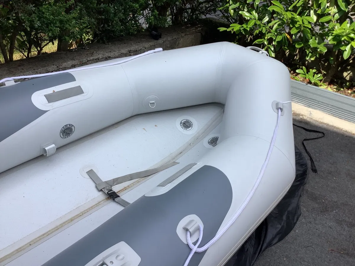 Inflatable plastimo 330 -like new - Image 2