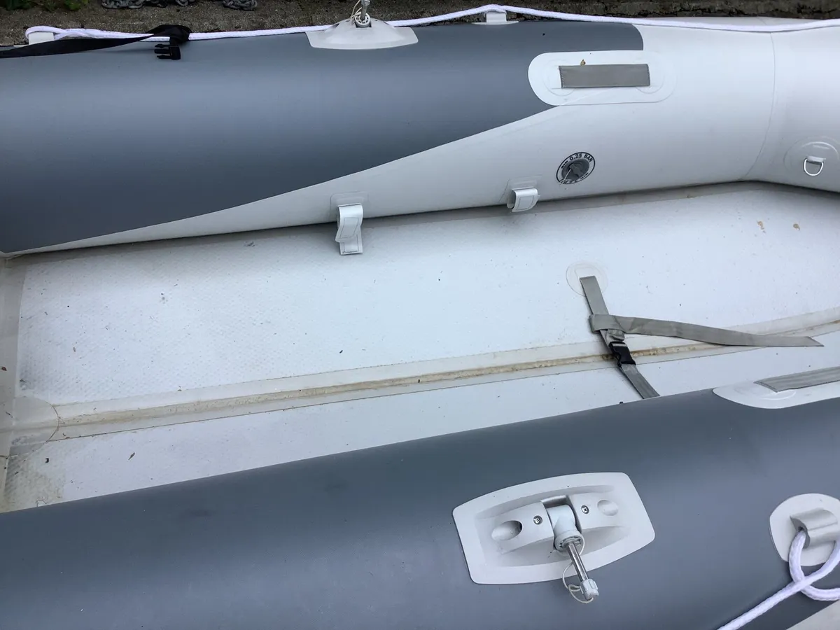 Inflatable plastimo 330 -like new - Image 2
