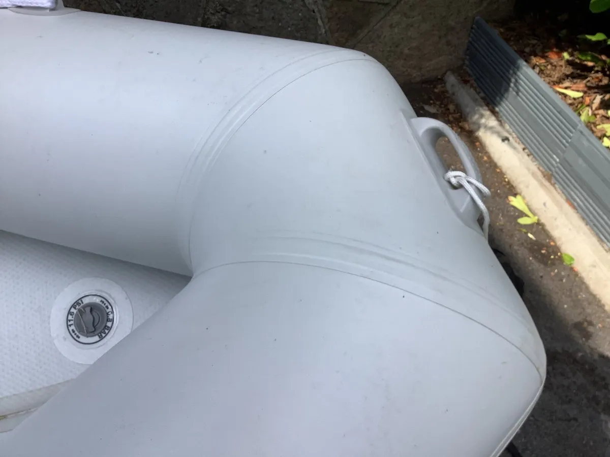 Inflatable plastimo 330 -like new - Image 3