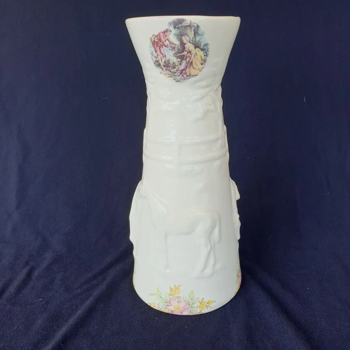Gorski design vase bone china made in Ireland - Image 1