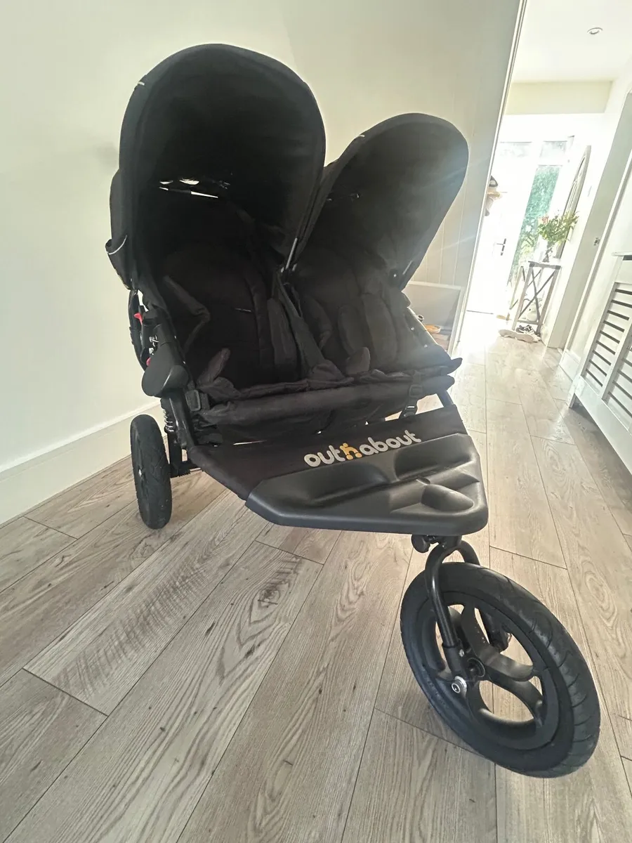 Out n About double buggy - Image 1