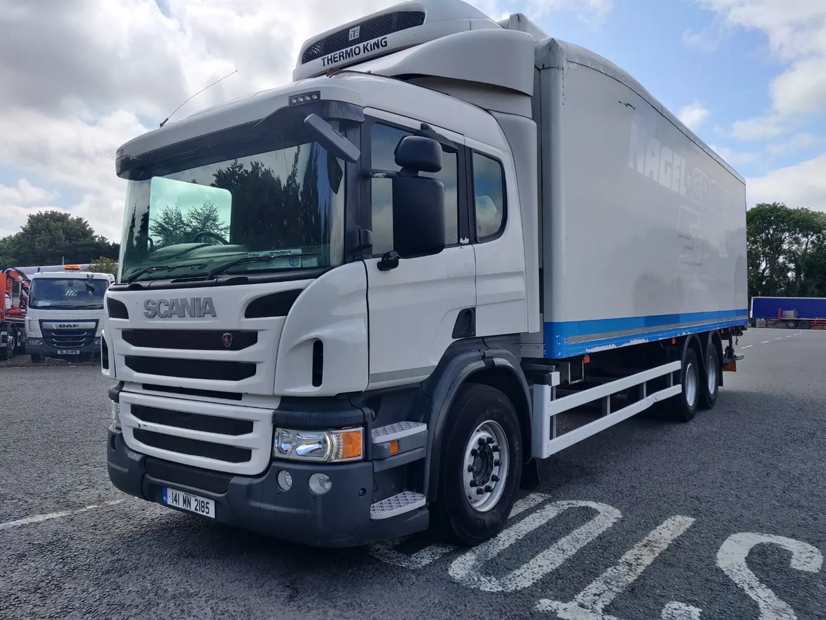 2014 Scania P280 sleepercab, 6X2, 29ft fridge body - Image 2
