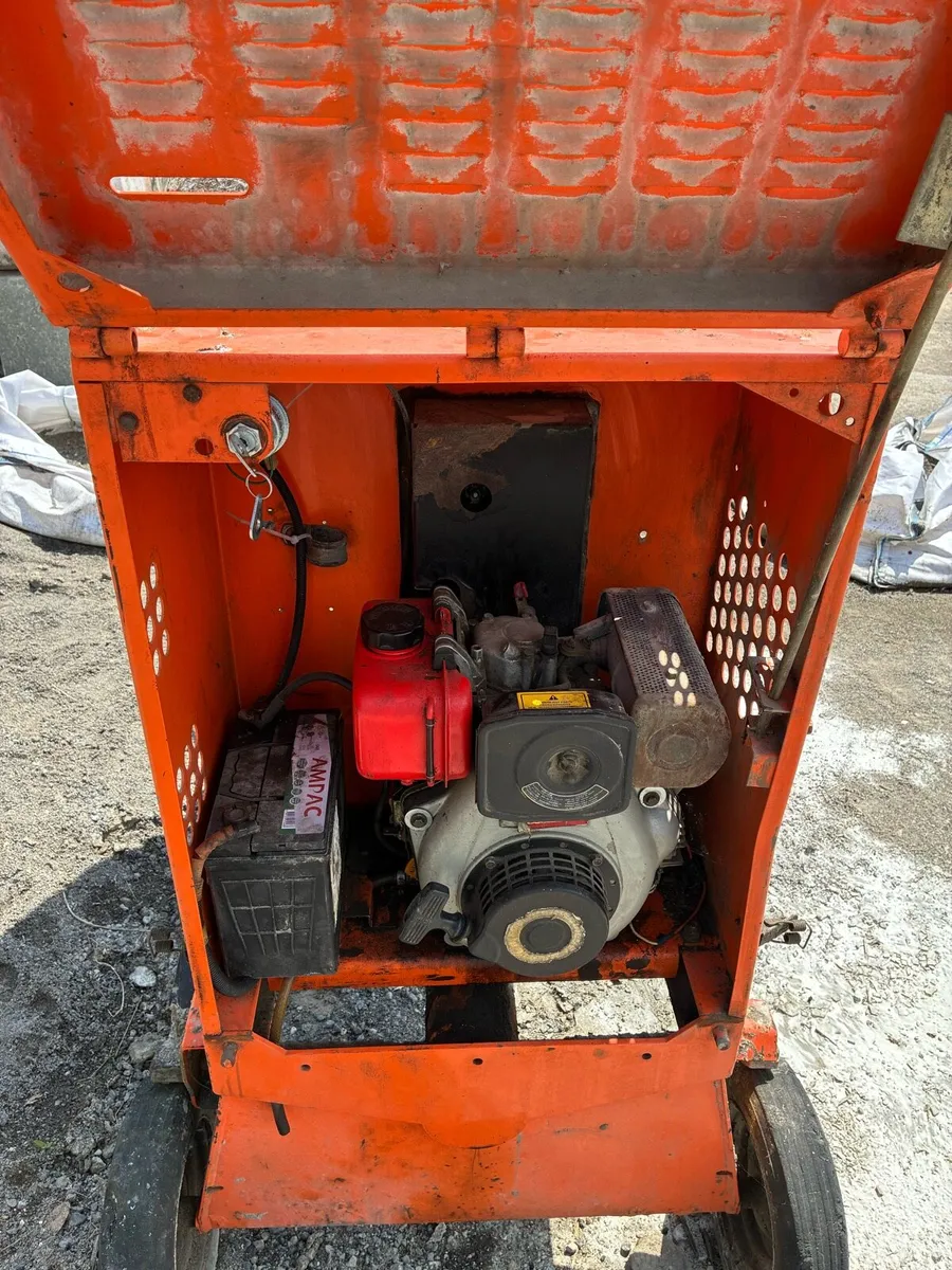 Cement Mixer - Key Start Belle XT200 - Image 3