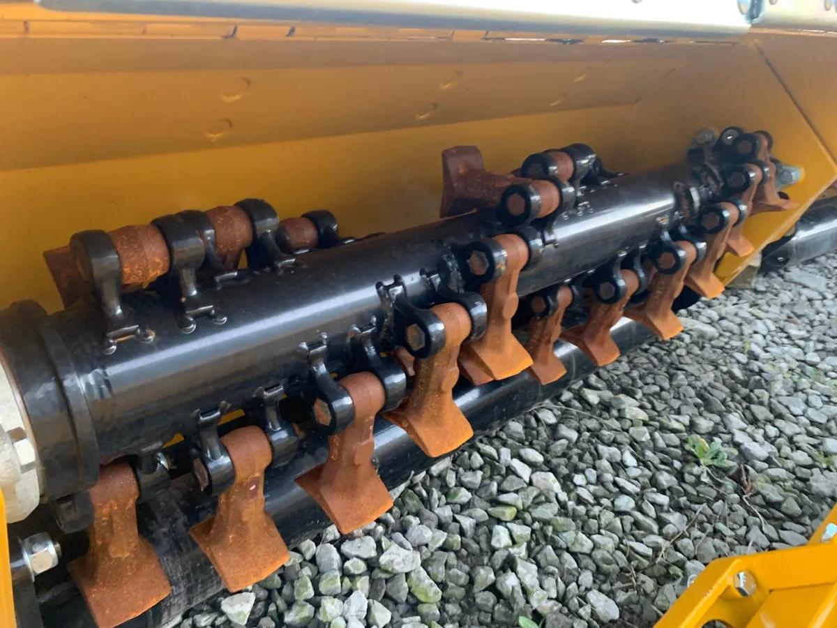 MCCONNEL 1.2M TUFFCUT, HYD ROLLER, NEW - Image 2