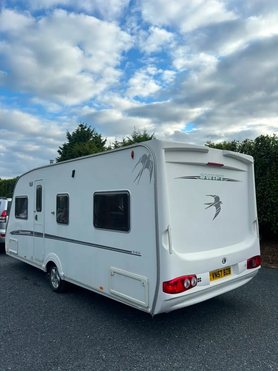 SWIFT CHALLENGER 540 Fixed bed immaculate - Image 2