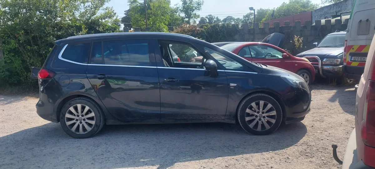 2016 Opel Zafira - Image 2
