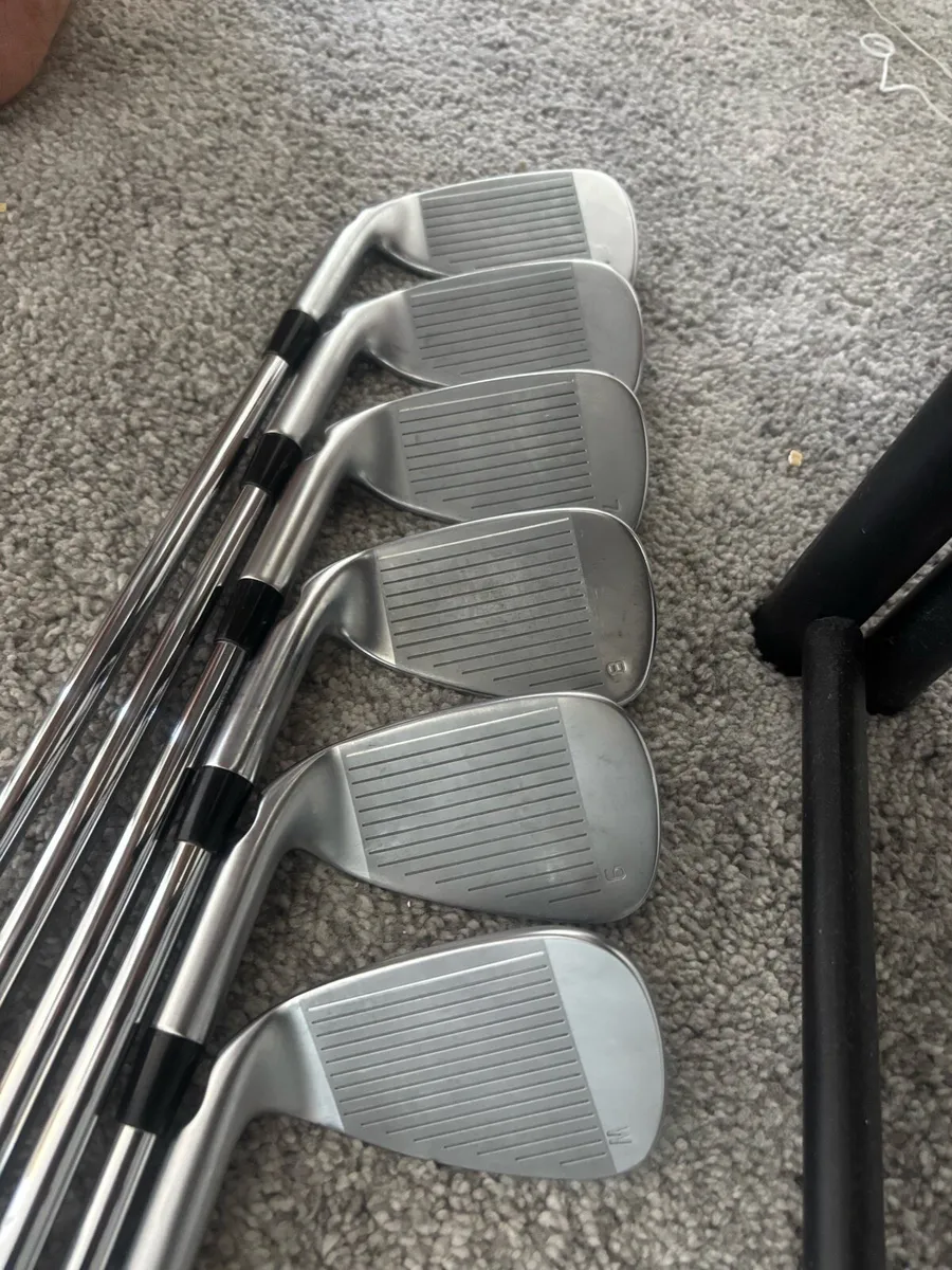 Ping Irons Set G425 5-PW - Image 3