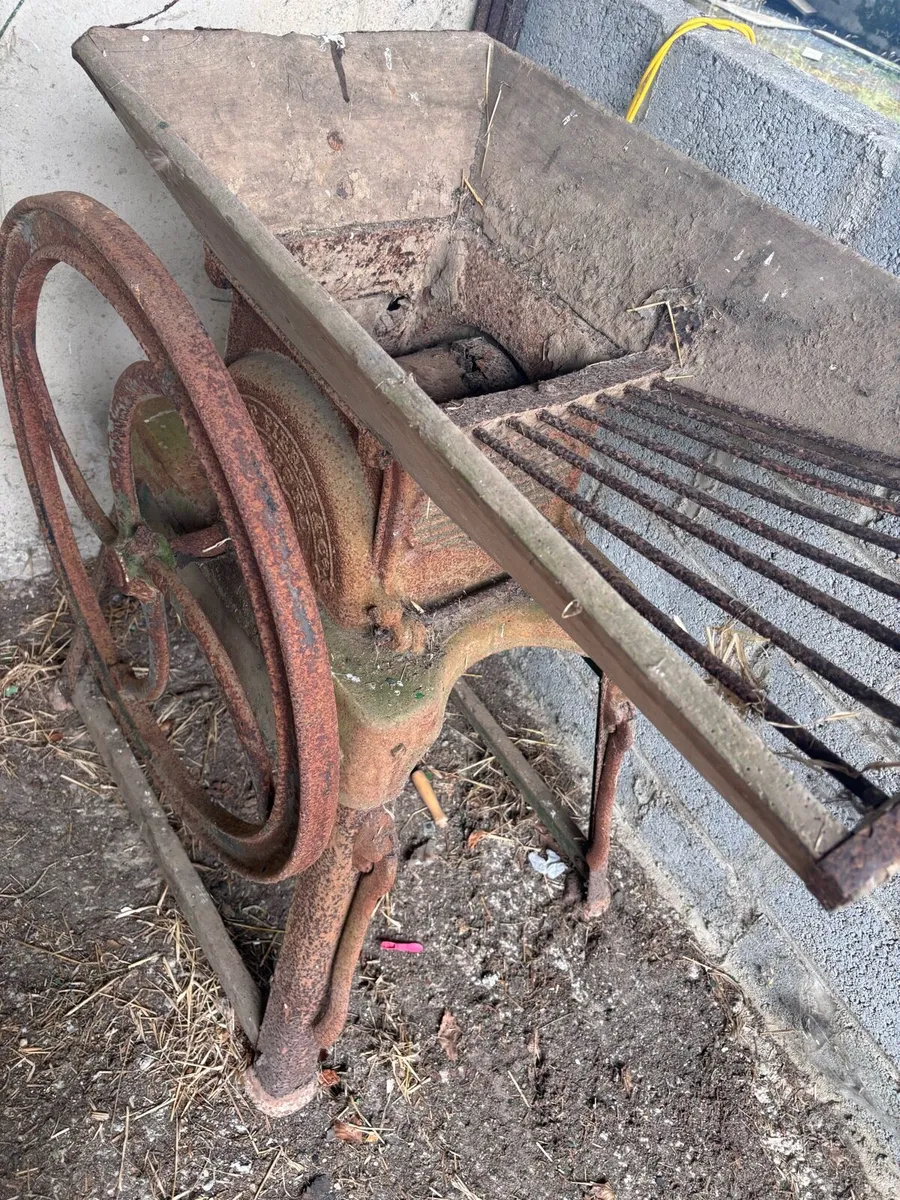 Vintage Pierce Wexford Hand Root Cutter - Image 3