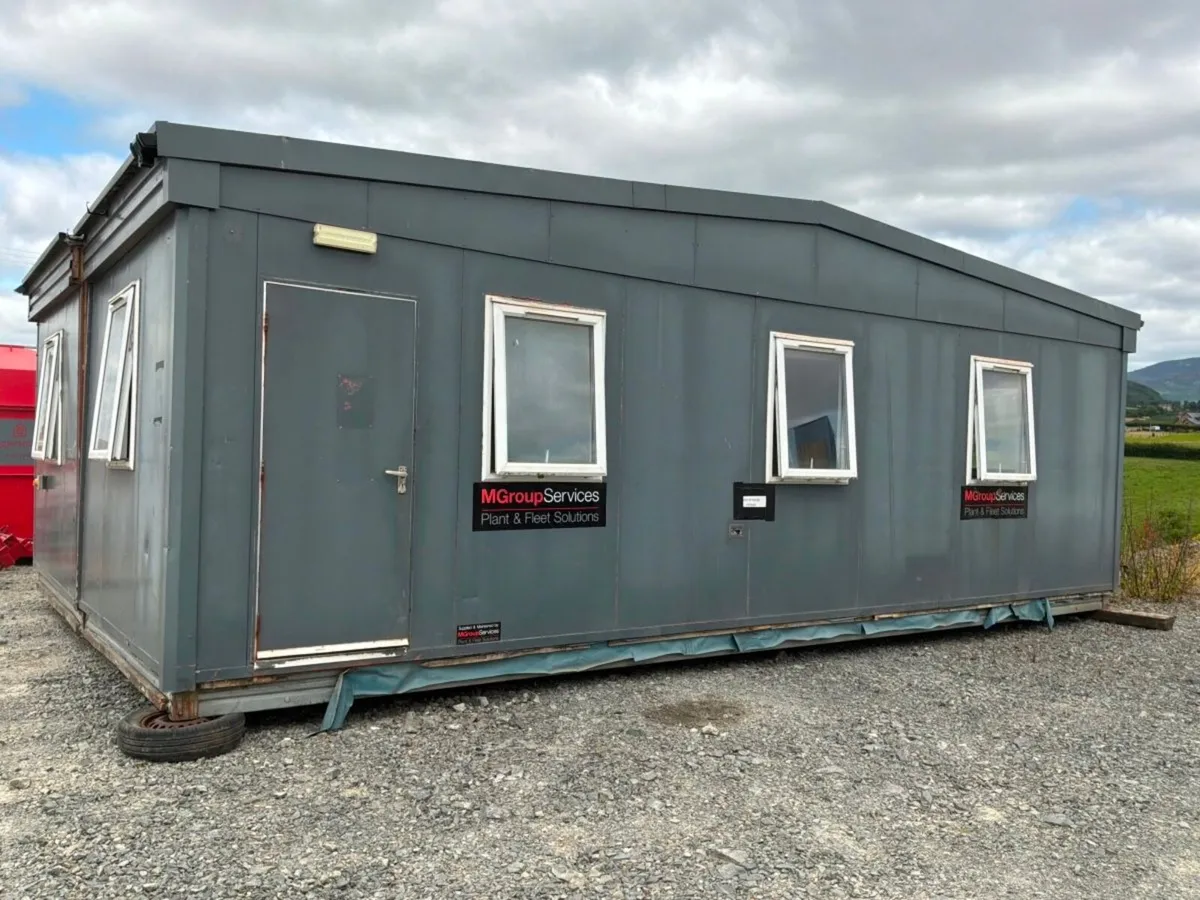 30 x 20  modular accommodation block / site office - Image 1