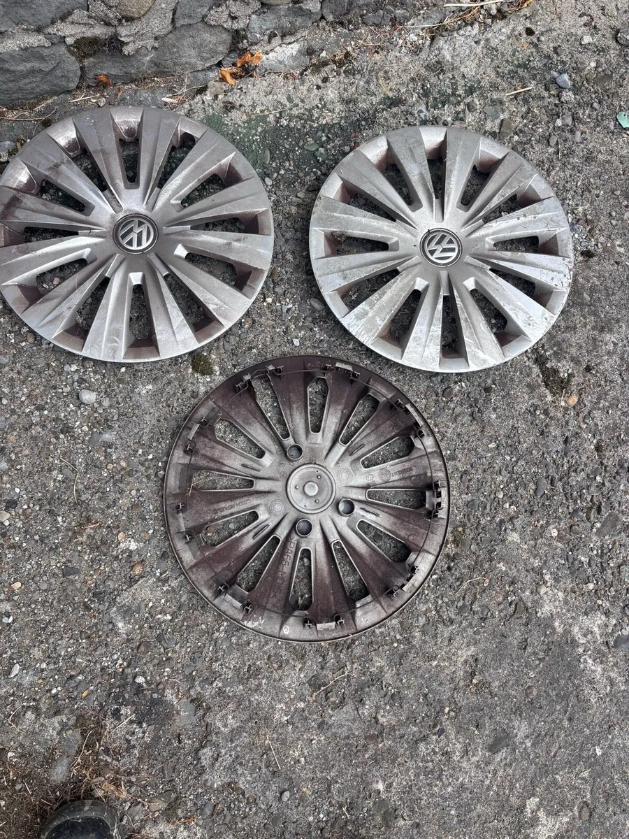 Volkswagen Wheel Trims/ Hubcaps - Image 2