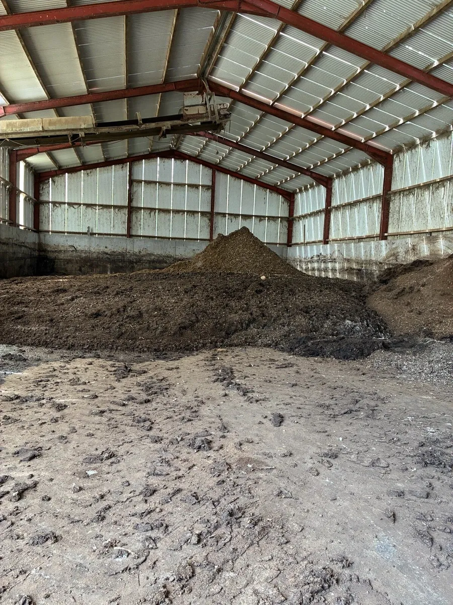 Hen manure