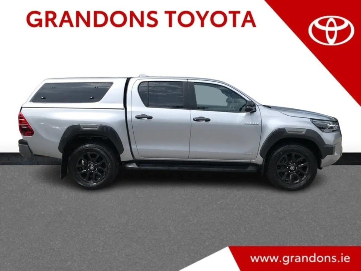 Toyota Hilux 2.8 MHEV INVINCIBLE - GRANDONS - Image 3