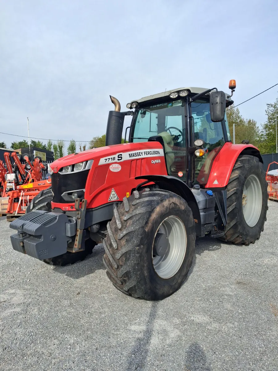 Massey Ferguson 7718 - Image 2