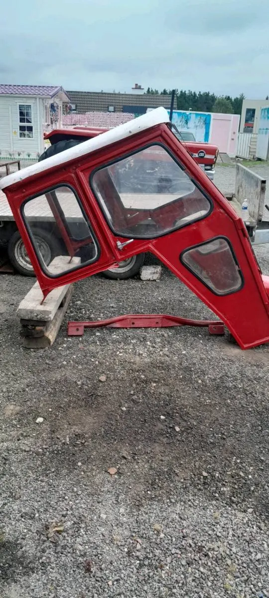 CAB FOR MASSEY FERGUSON 135 - Image 1