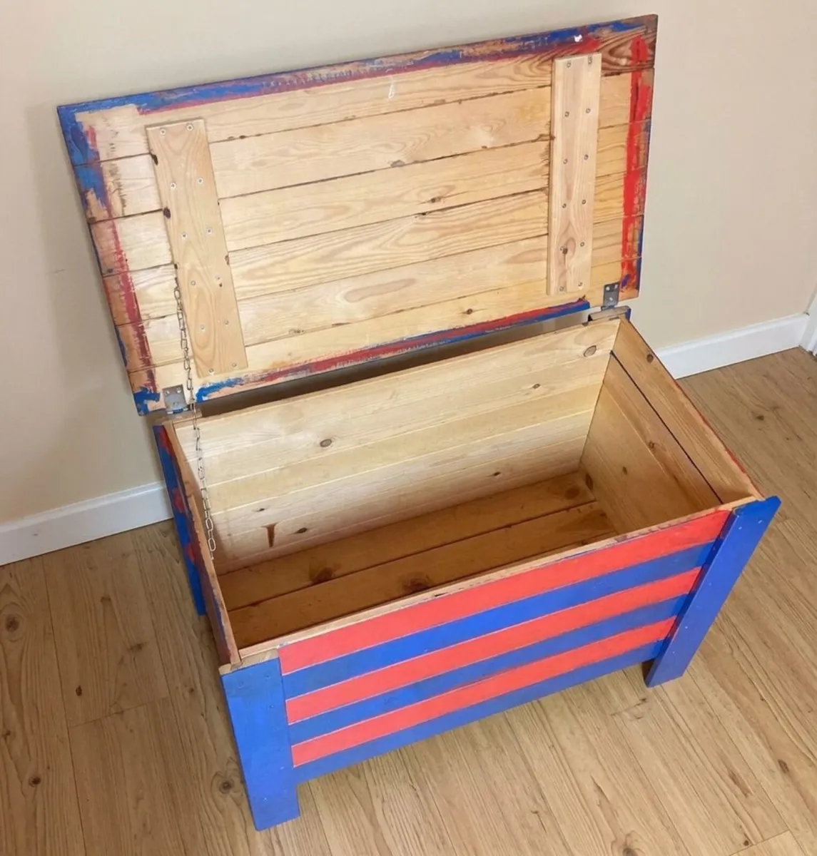 Large Wooden Storage Box / Blanket Chest - Image 4