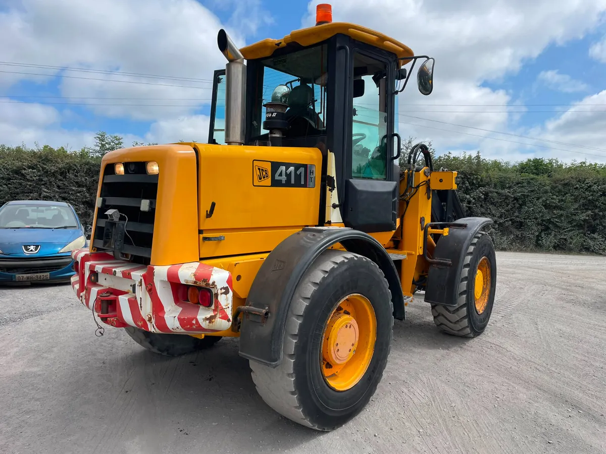 JCB 411 Loading Shovel - Image 3