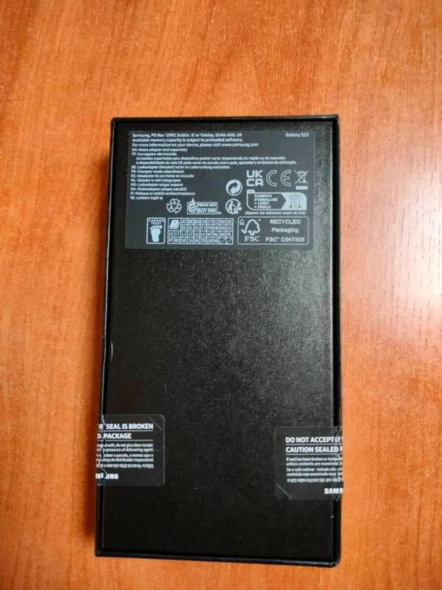 New unused Samsung S22 mobile phone - Image 4