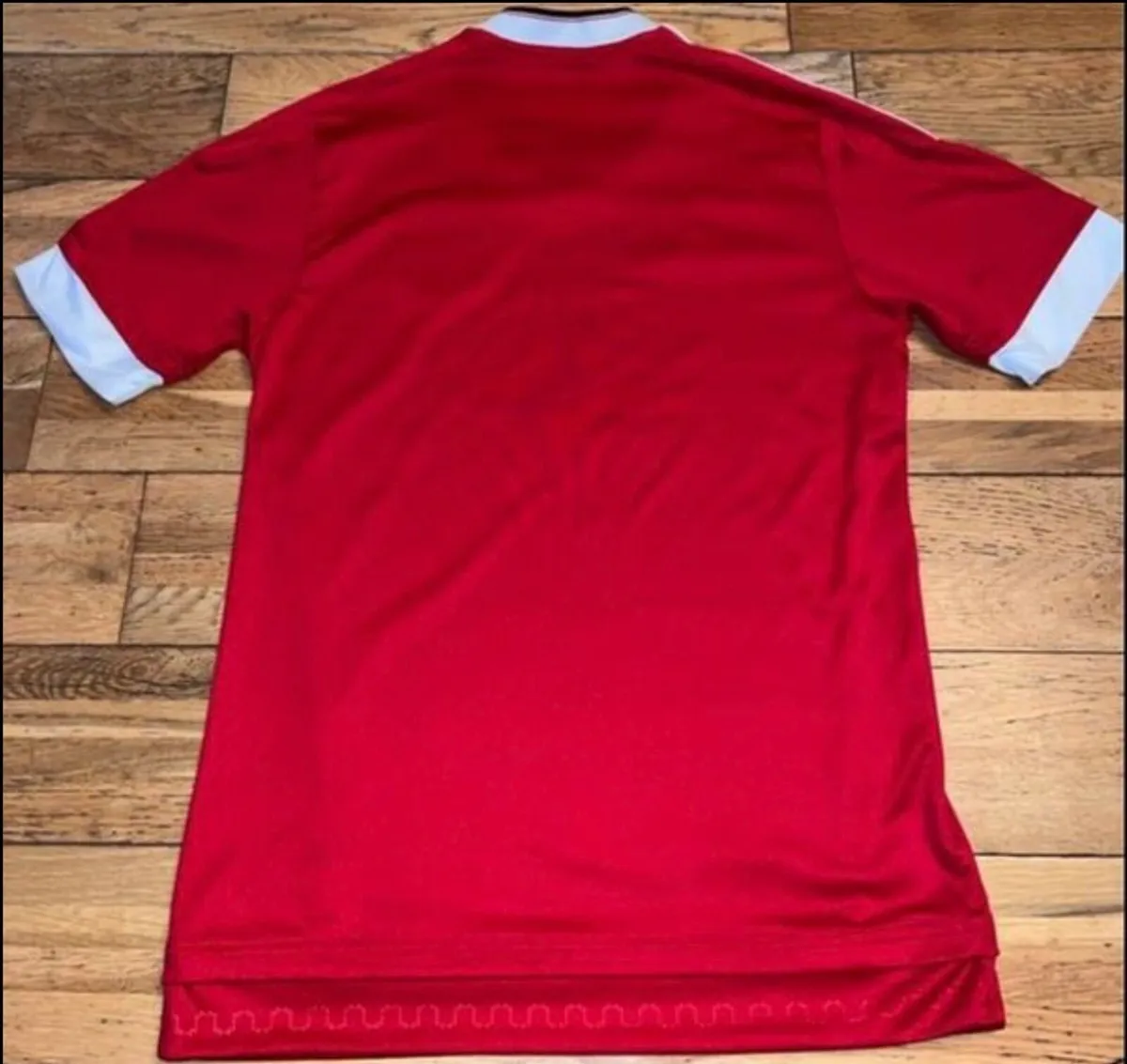 2016 Man Utd Jersey - Image 2