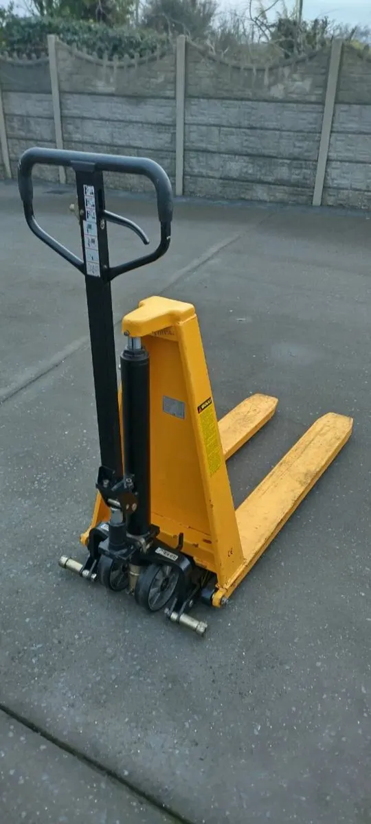 Hand pallet truck - Image 2