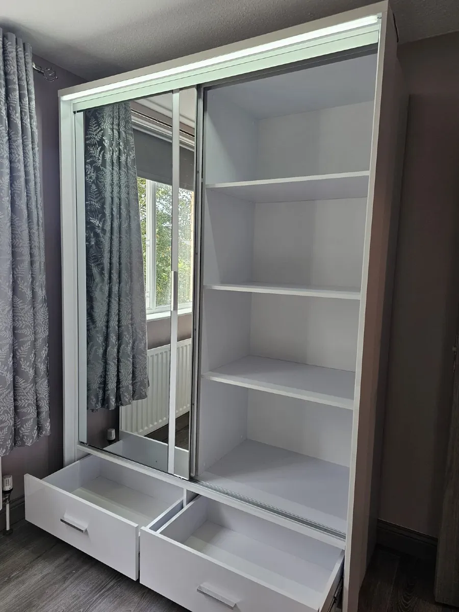 Wardrobe SYCYLIA 153cm LED White *FREE DELIVERY - Image 2