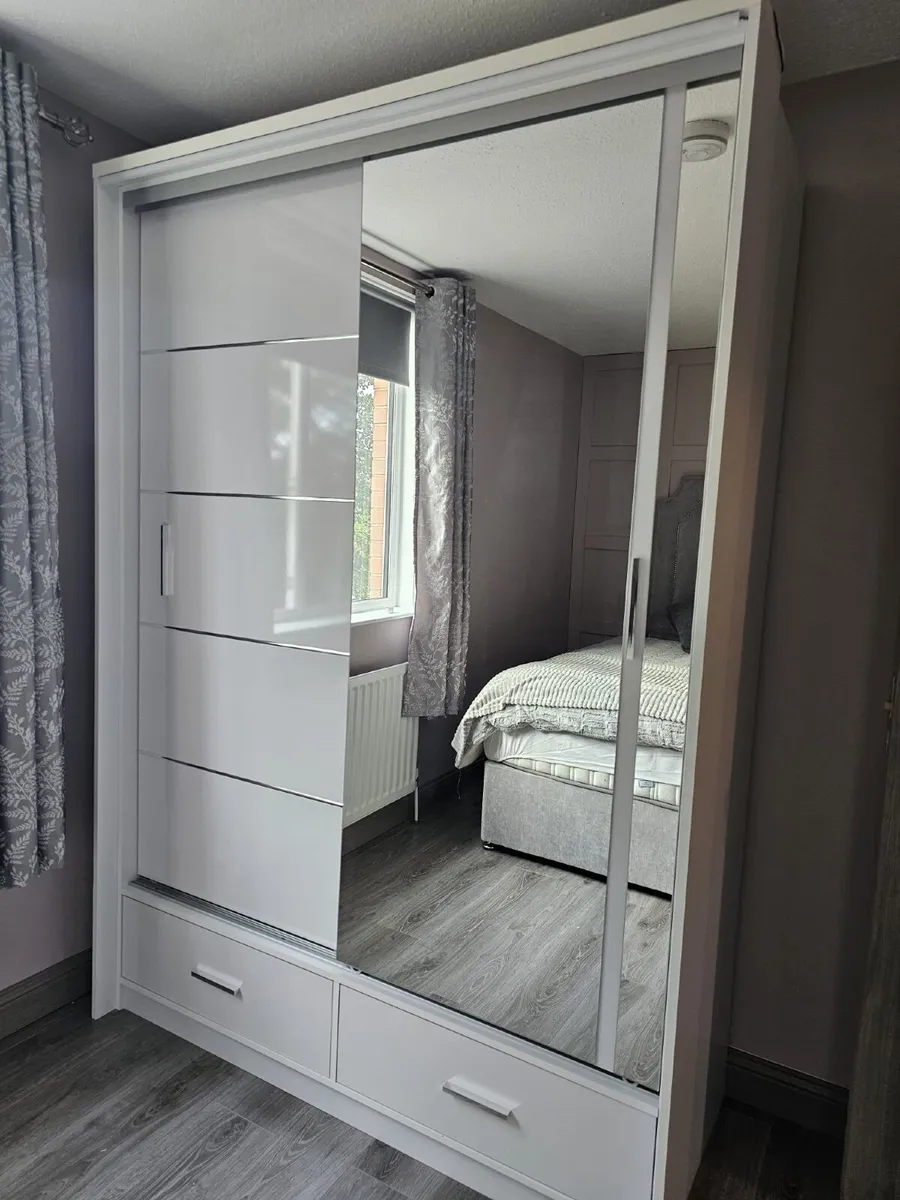 Wardrobe SYCYLIA 153cm LED White *FREE DELIVERY - Image 3