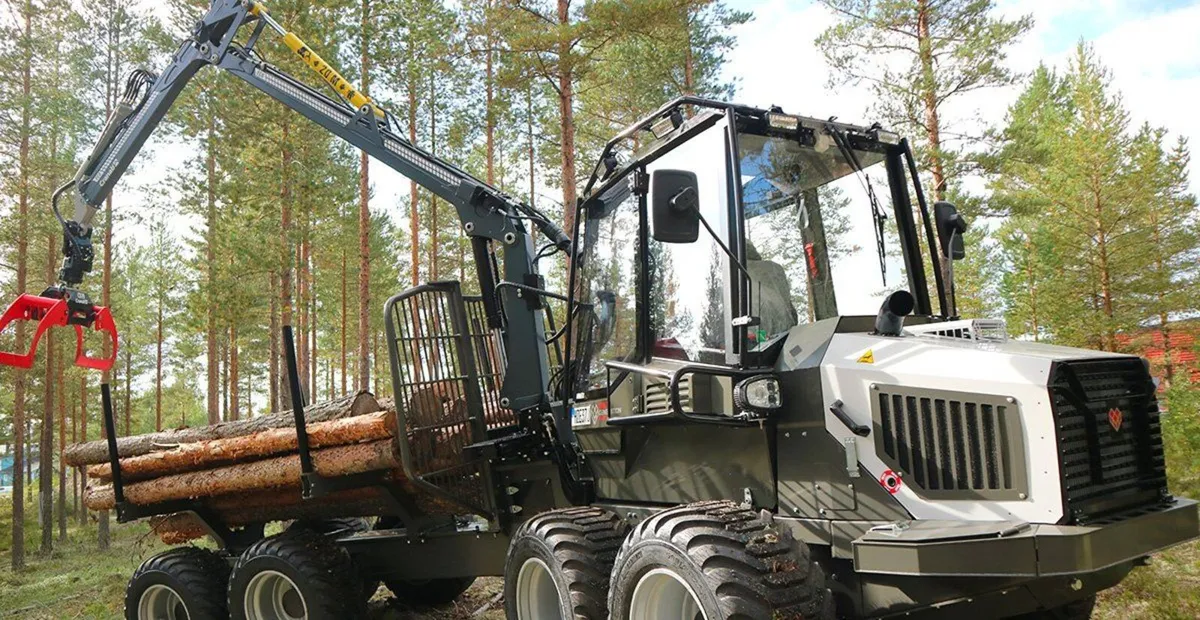 VIMEK 870.2 Compact 8-Tonne Forestry Forwarder - Image 1