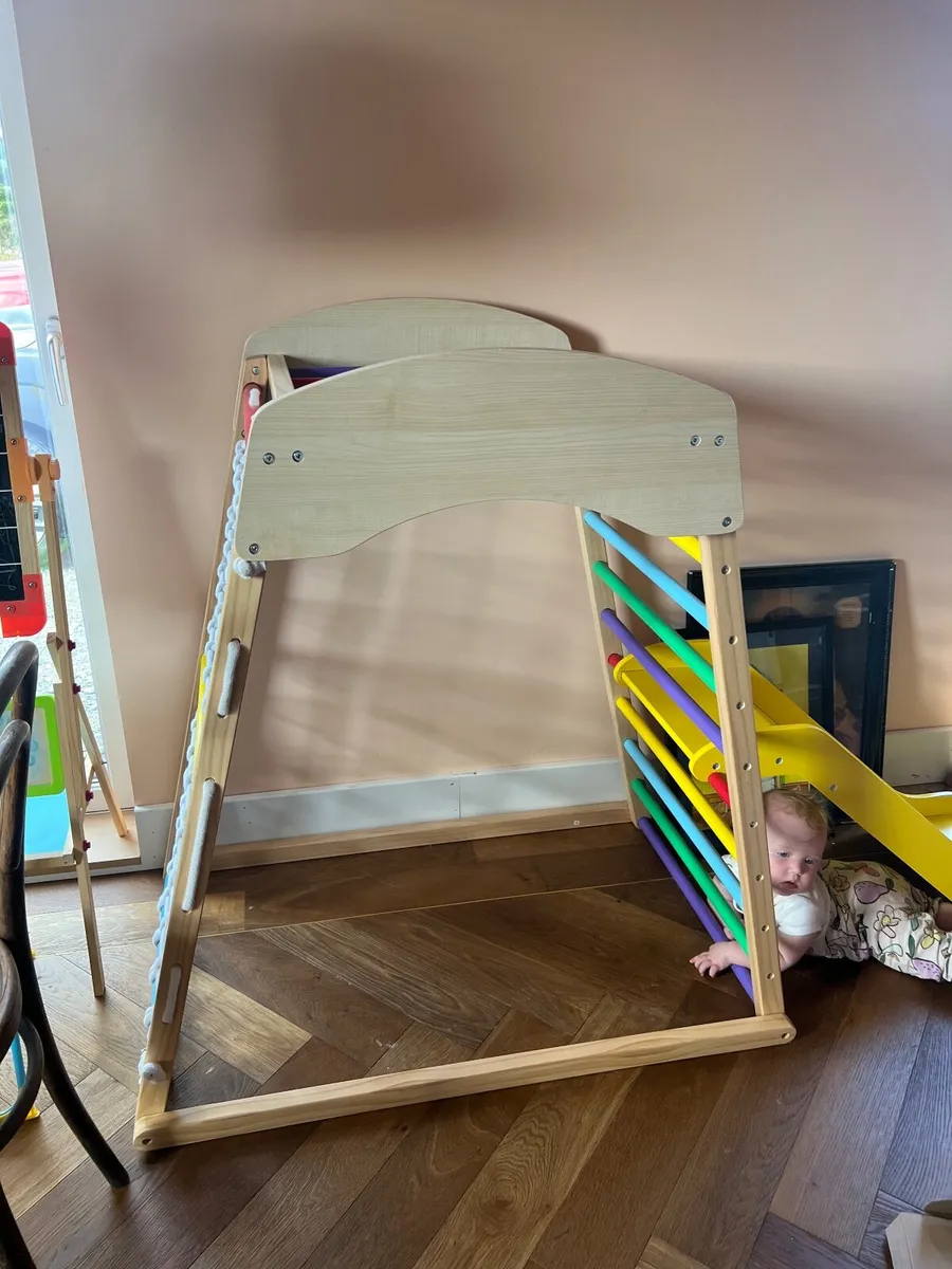 Climbing frame with slide - Image 3