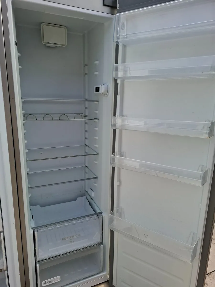 Hotpoint Fridge and Hotpoint freezer - Image 3