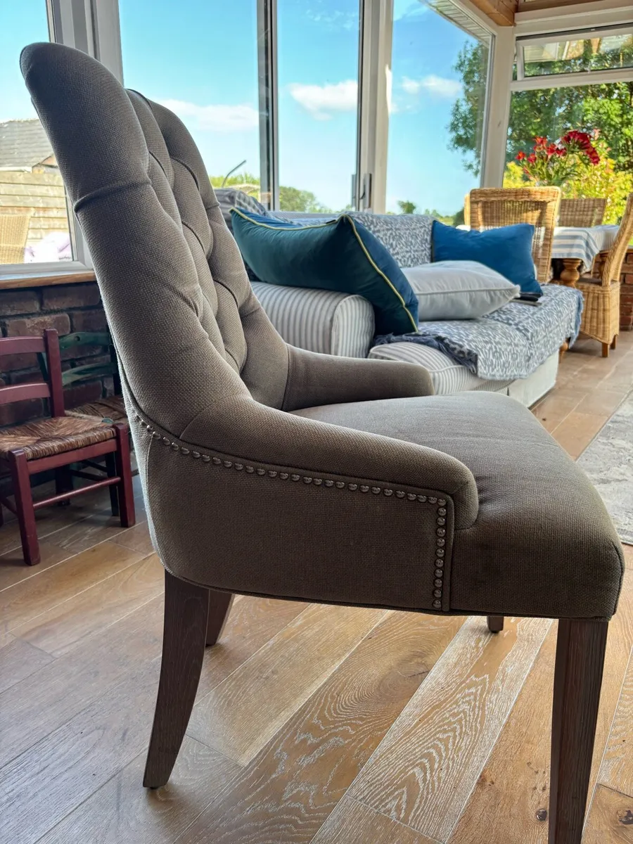 Neptune Dining table and 6 chairs - Image 3