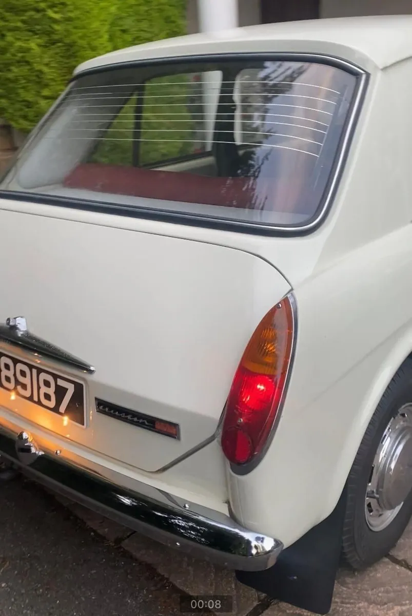 Austin 1300 - Image 1