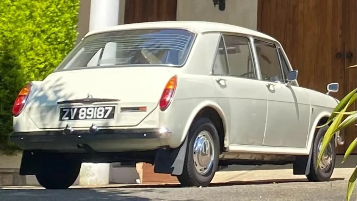 Austin 1300 - Image 2
