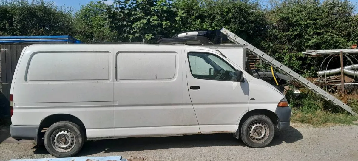 💥 2002 Toyota Hiace 2.5 D4D LWB💥 - Image 2