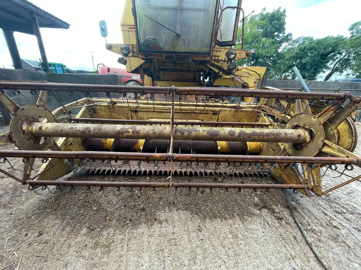 New holland S-1540 combine - Image 2