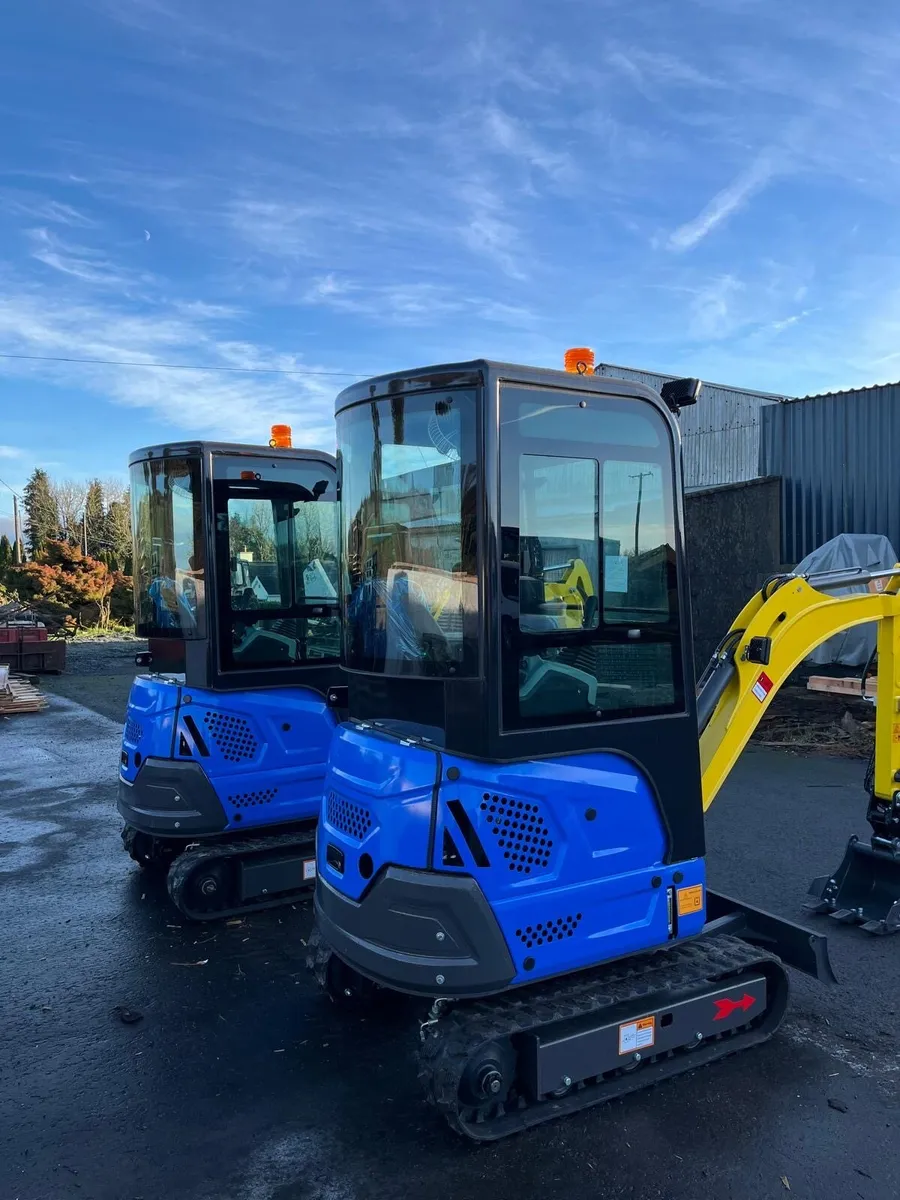Mini Excavator 1.8Ton - Image 3